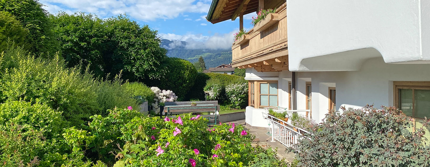 Gepflegter, kaum einsehbarer Garten